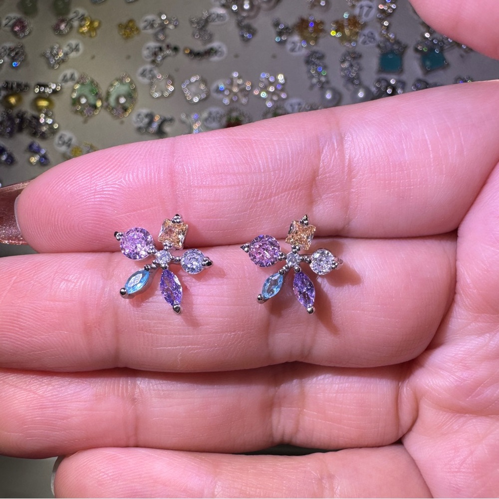 Elegant Multi-Color Gemstone Earrings - Picture 4 of 7